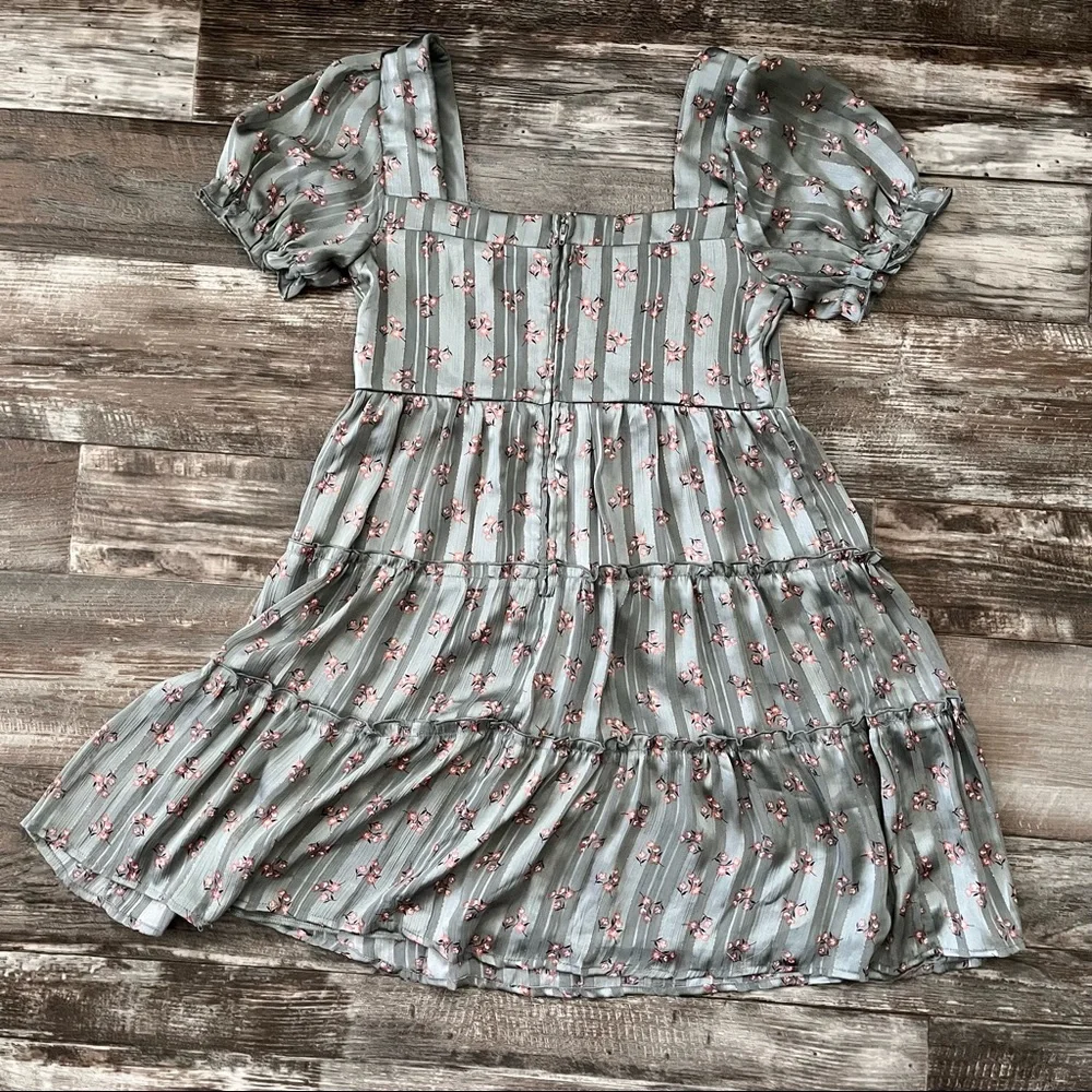Short sleeve floral dress - Picture 5 of 5